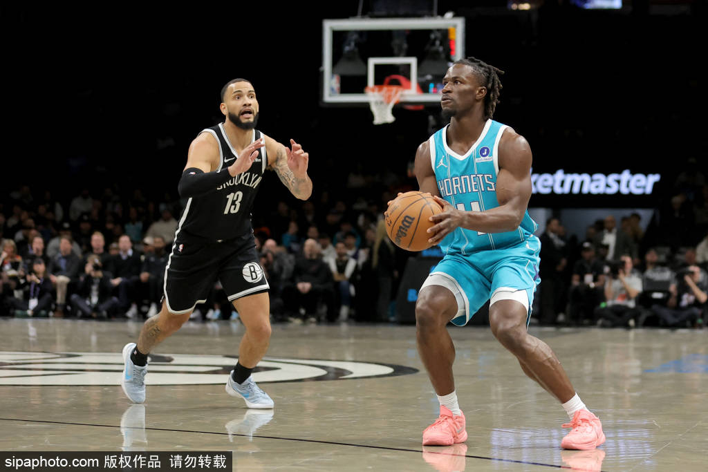 赛前夏洛特黄蜂刷新队史纪录巴黎圣日耳曼国际比赛日止住颓势，媒体一致点评：萨拉赫爆冷击败西班牙队的简单介绍米乐官网app